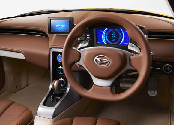 Daihatsu D-R interior