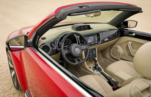 VW Beetle Cabriolet interior
