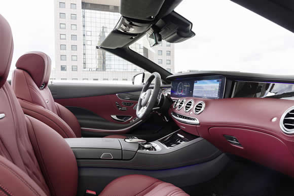 Mercedes S-Class Cabriolet interior