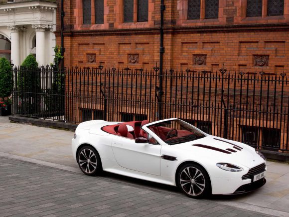 Aston Martin V12 Vantage Roadster