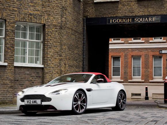 Aston Martin V12 Vantage Roadster