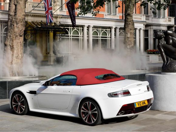 Aston Martin V12 Vantage Roadster