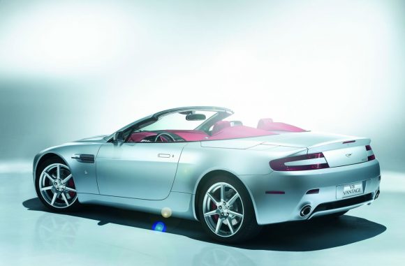 Aston Martin V8 Vantage Roadster