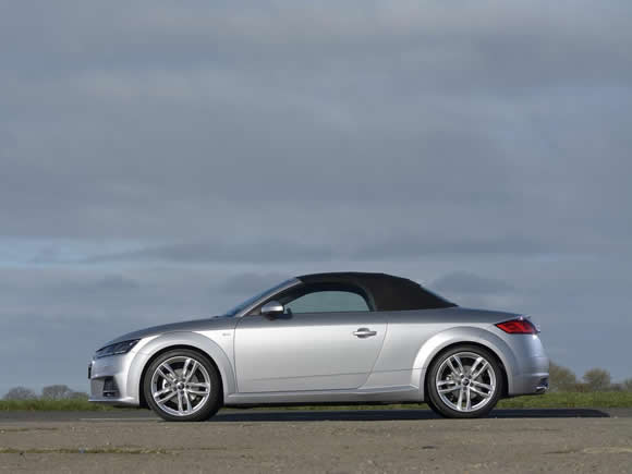 Audi TT Roadster 8S