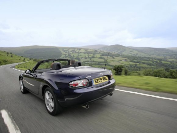 Mazda MX5 roadster coupe