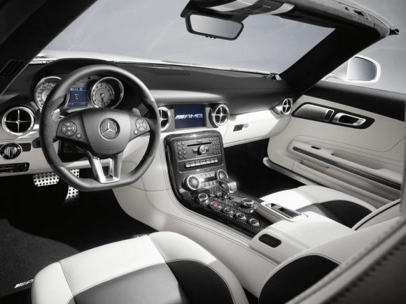 Mercedes SLS Roadster
